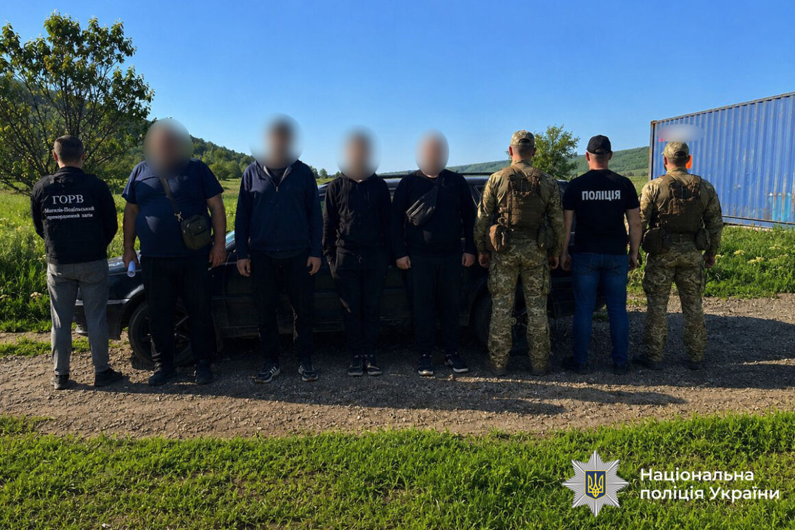 На Вінниччині харків’янин нелегально переправляв через кордон військовозобов’язаних