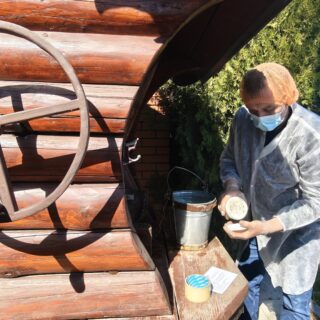 Хлорують криниці.