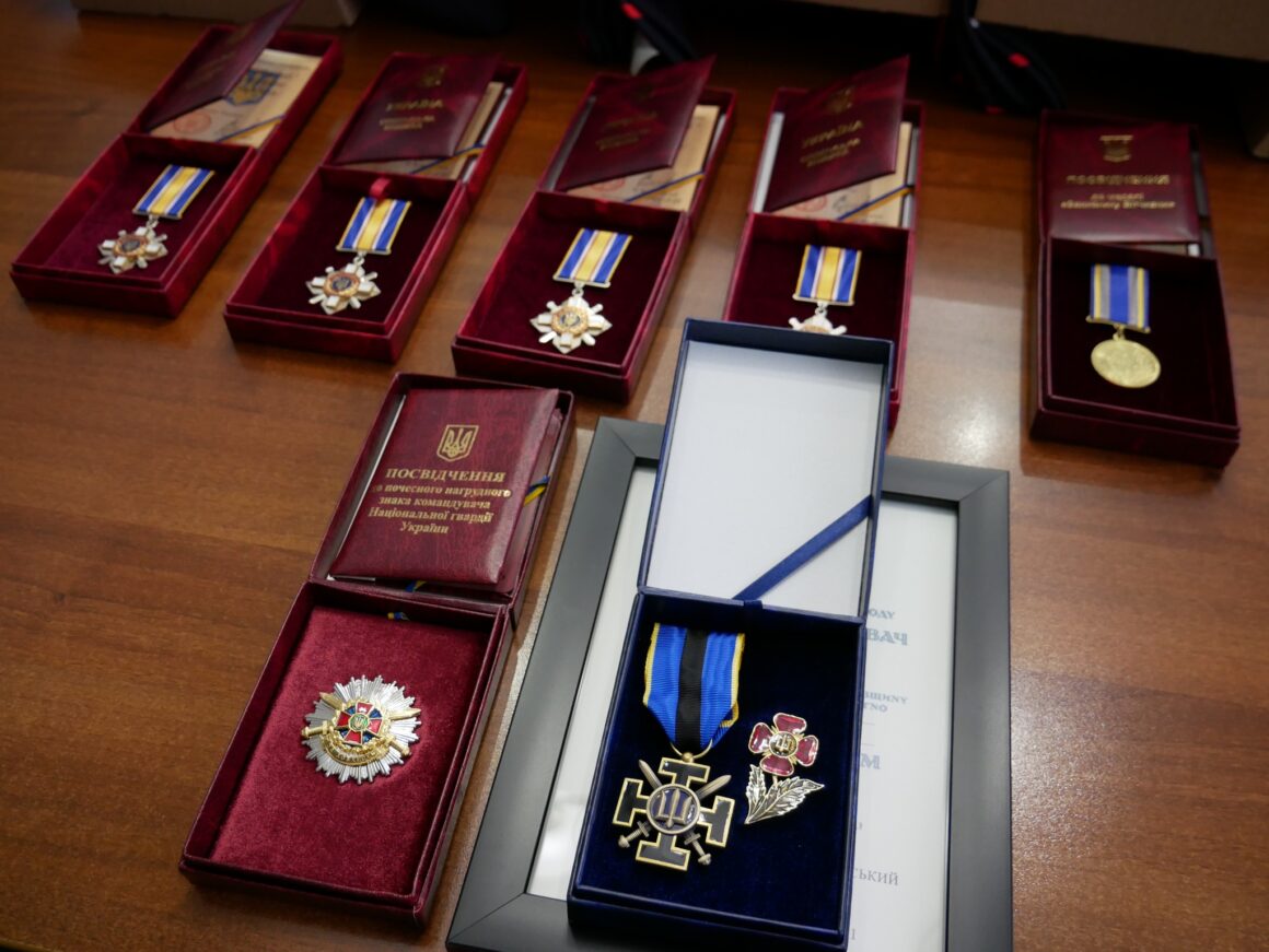 Родинам загиблих Захисників з Вінниччини вручили державні нагороди