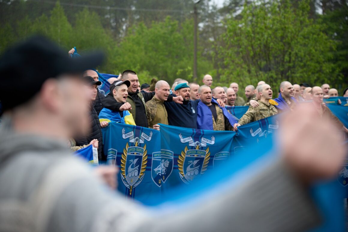 П’ятьох вінничан звільнили з російського полону сьогодні