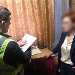 Посадовицю судитимуть.