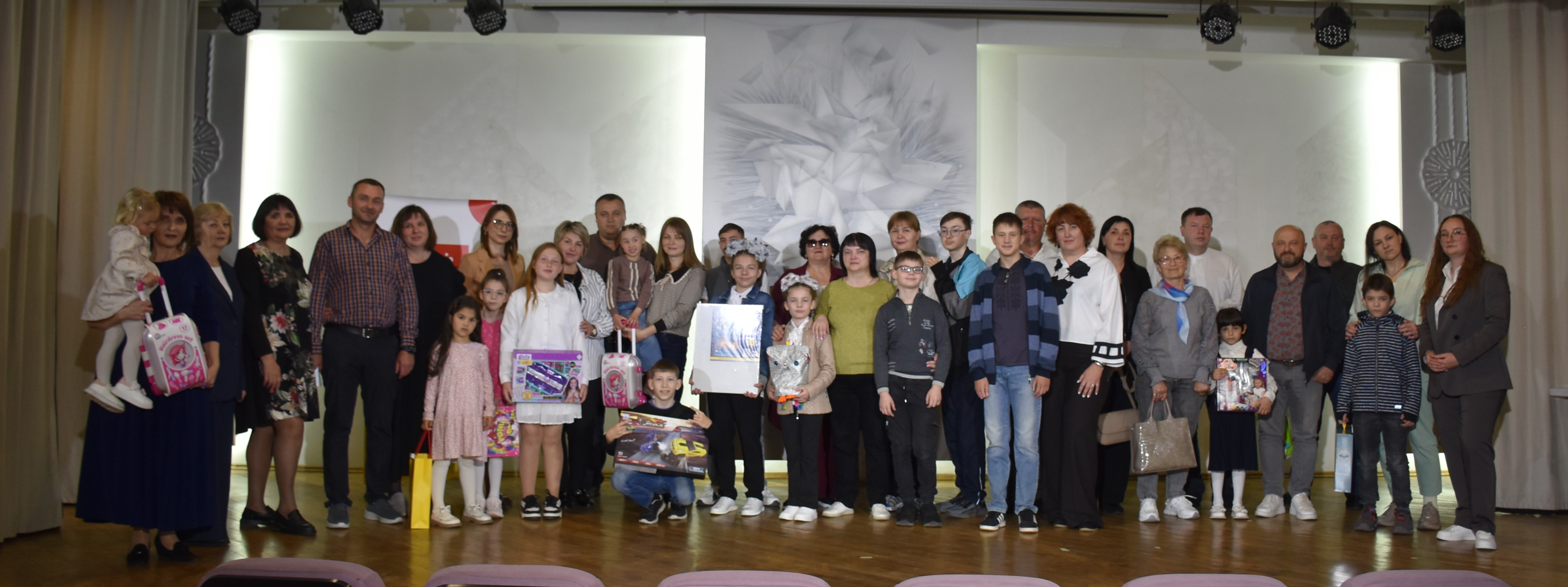 У Вінниці відзначили прийомні, патронатні родини, дитячі будинки сімейного типу, які діють у громаді