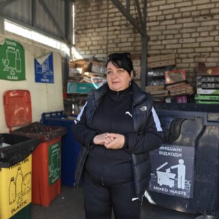 Сорування сміття.