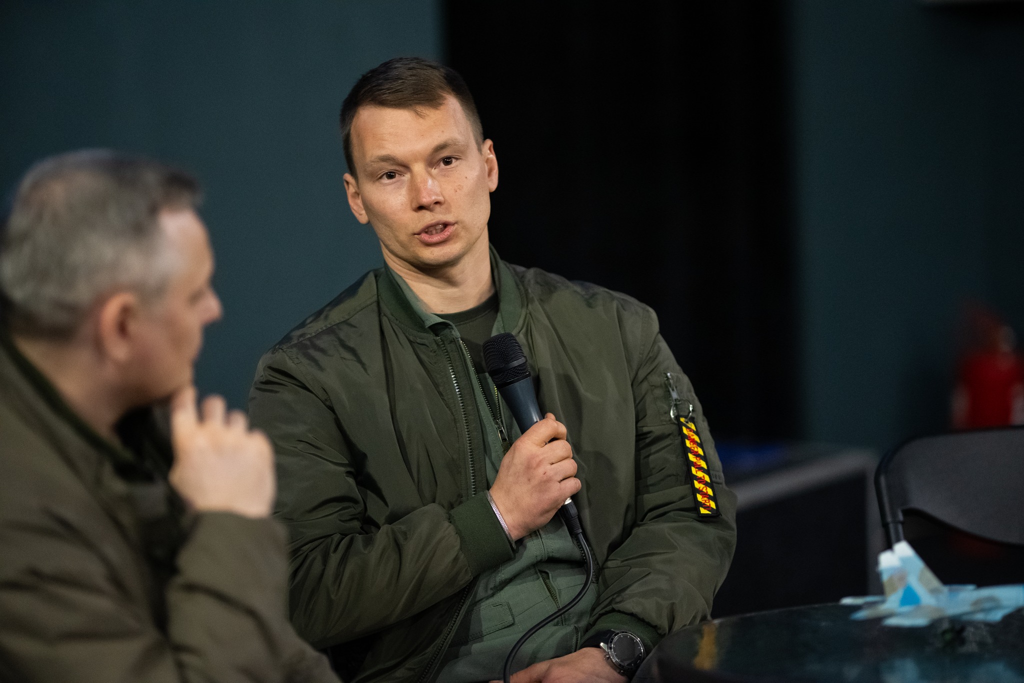 Вінничанам показали фільм про льотчиків-винищувачів