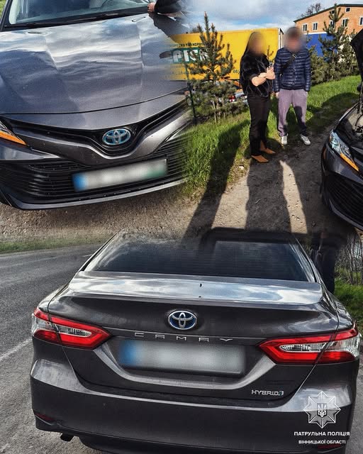На Вінниччині зупинили автомобіль Toyota Camry кермувала жінка