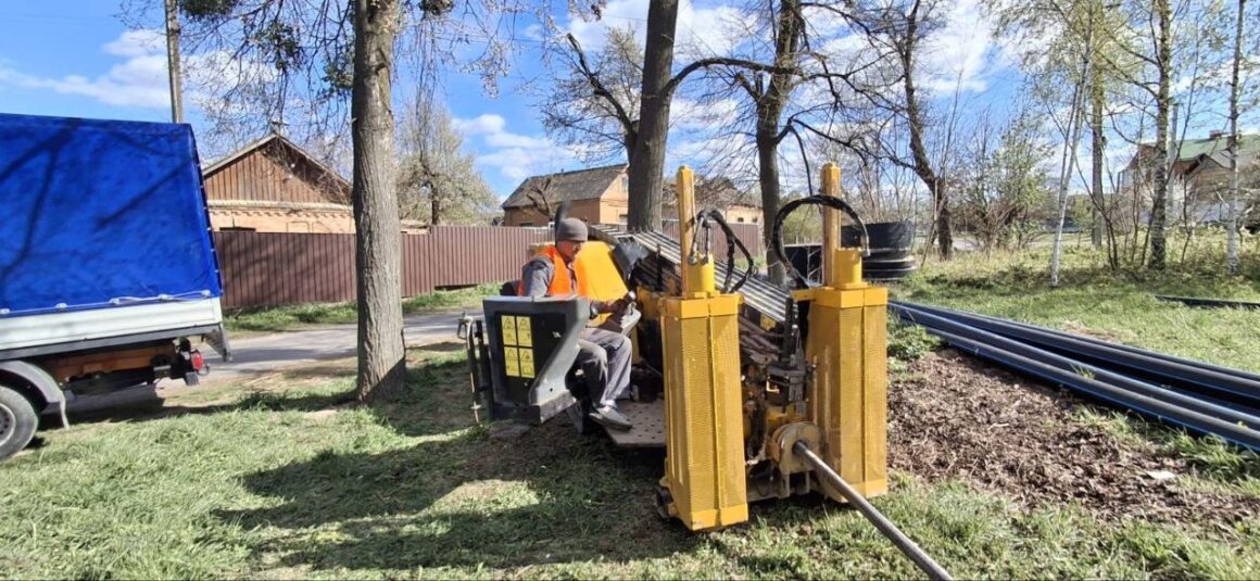 У Вінниці оновлюють водопровід на вулиці Замковій