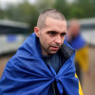 Повернувся з полону.