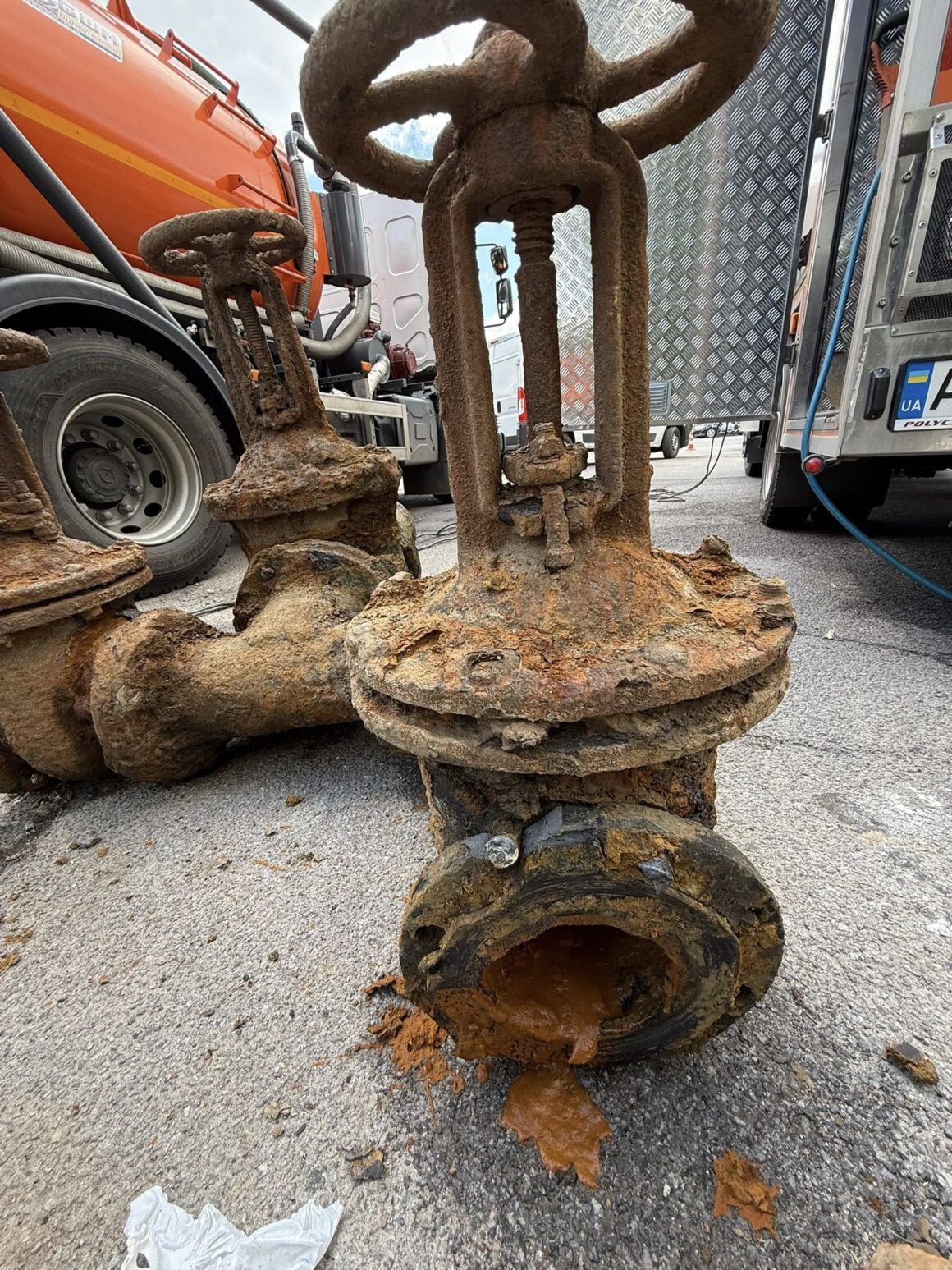На Вишеньці оновлюють 4 ділянки водопровідного вузла