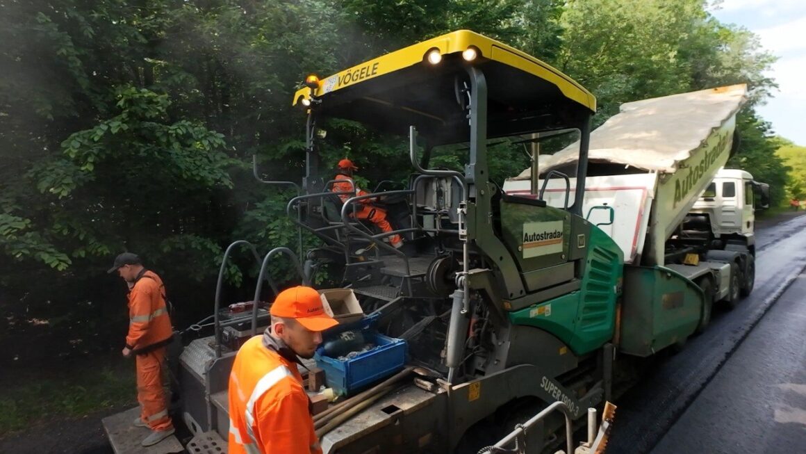Відремонтували дорогу на в’їзді у Вінницю