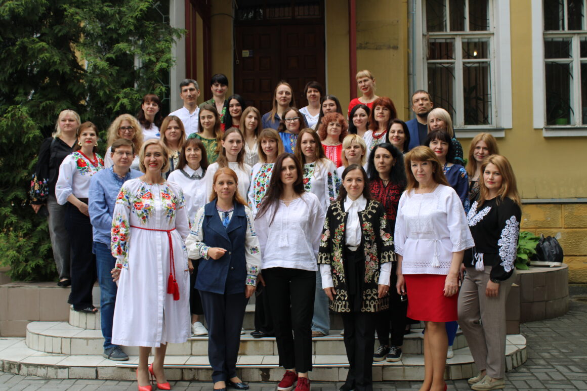 Вектори розвитку: які гуманітарні та освітні програми реалізують на Вінниччині