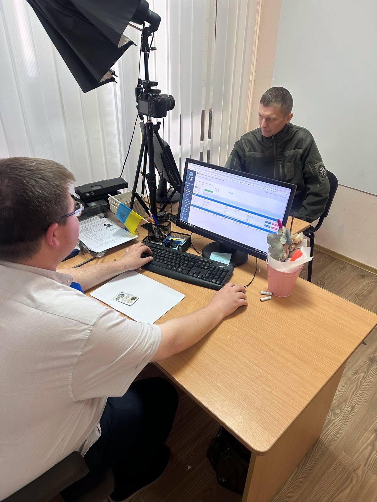 ІD-картка та інші документи врятували життя солдату, який лікується на Вінниччині