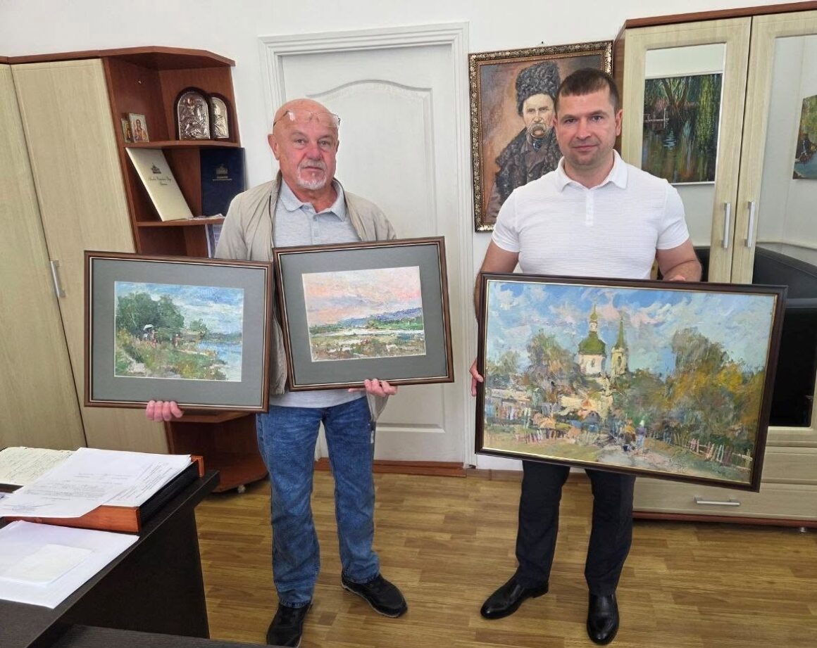 Художник Кафарський подарував вінницькому музею три картини