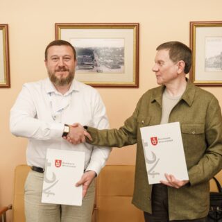 Підписали меморандум.