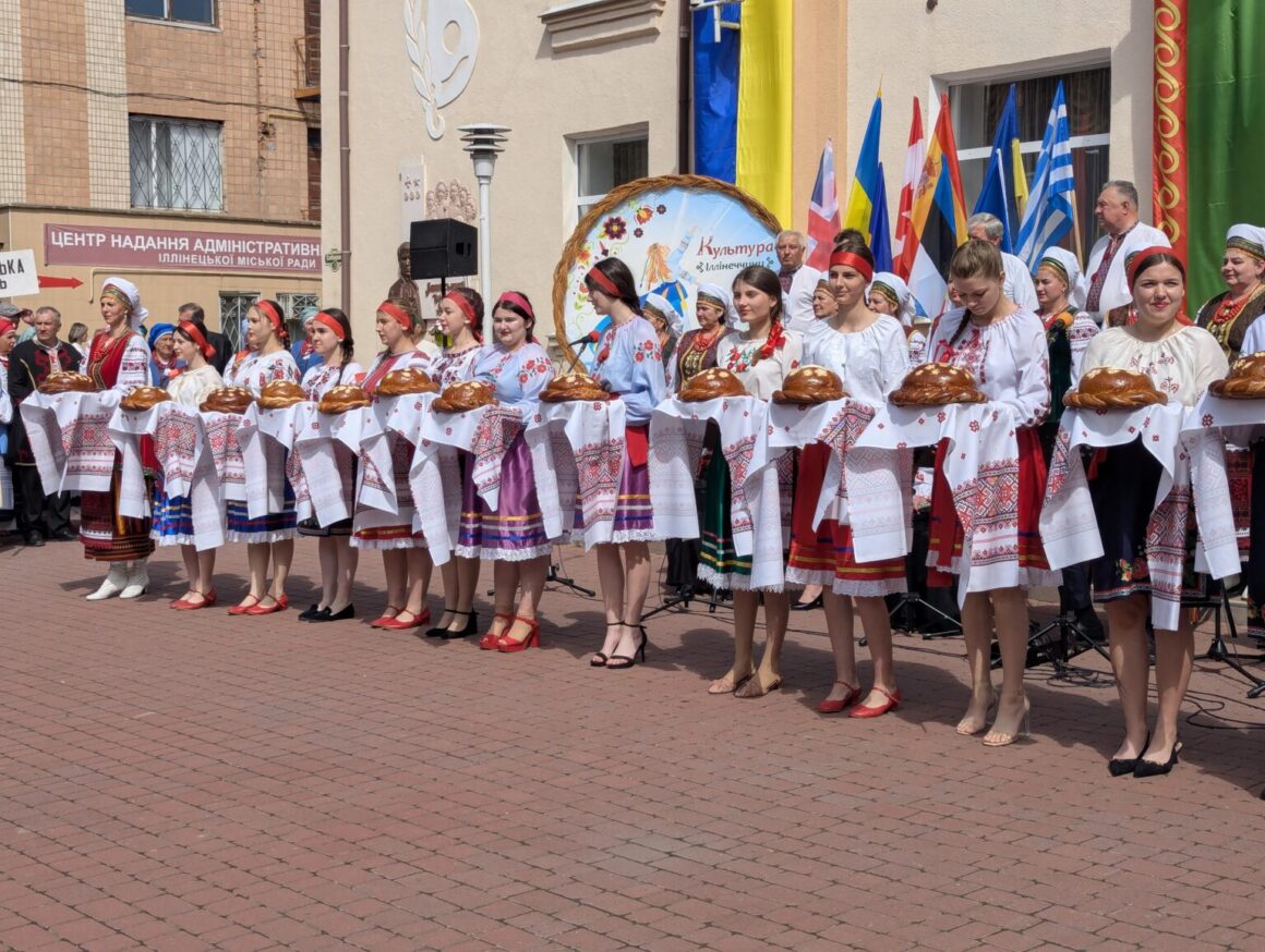 В Іллінцях проходить Міжнародний фестиваль-конкурс народно-хорового співу імені Віталія Іжевського
