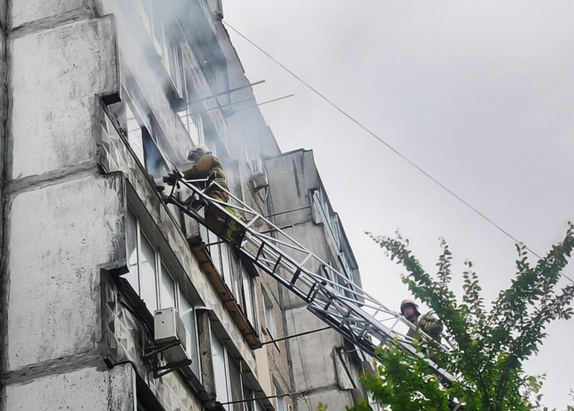У Вінниці ледь не згоріла квартира через необережне куріння