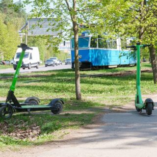 Електросамокати в місті.