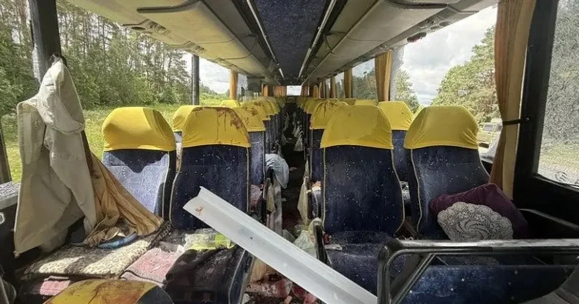 Удар по автобусу з білоруськими дітьми – фейк росіян