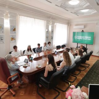 Зустріч з випускниками.