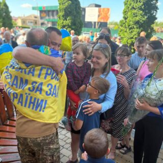 Повернувся з полону.