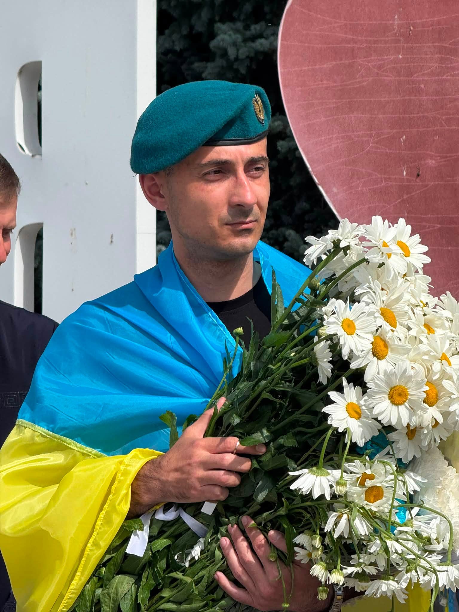 У Гайсин з полону повернувся захисник Володимир Рустамов