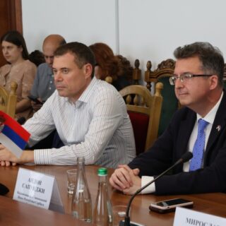 Делегація Сербії.
