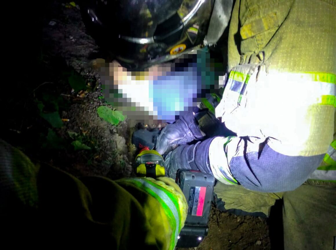 На Вінниччині загинула жінка, впавши з другого поверху на металеву арматуру