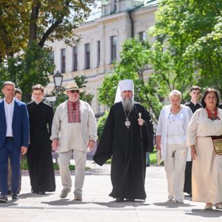 Митрополит Епіфаній та ікони проєкту «12 духовних святинь України» у Софії Київській