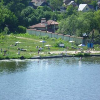 Купатися небезпечно.