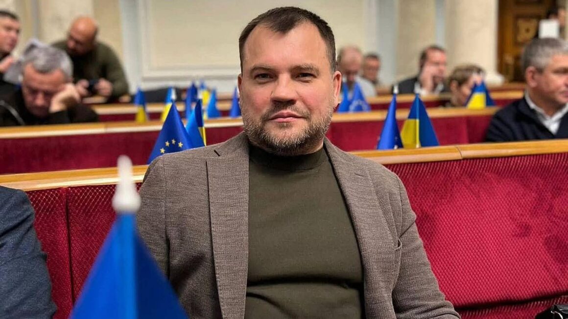 Поранені захисники України отримають усі належні їм виплати за весь час лікування