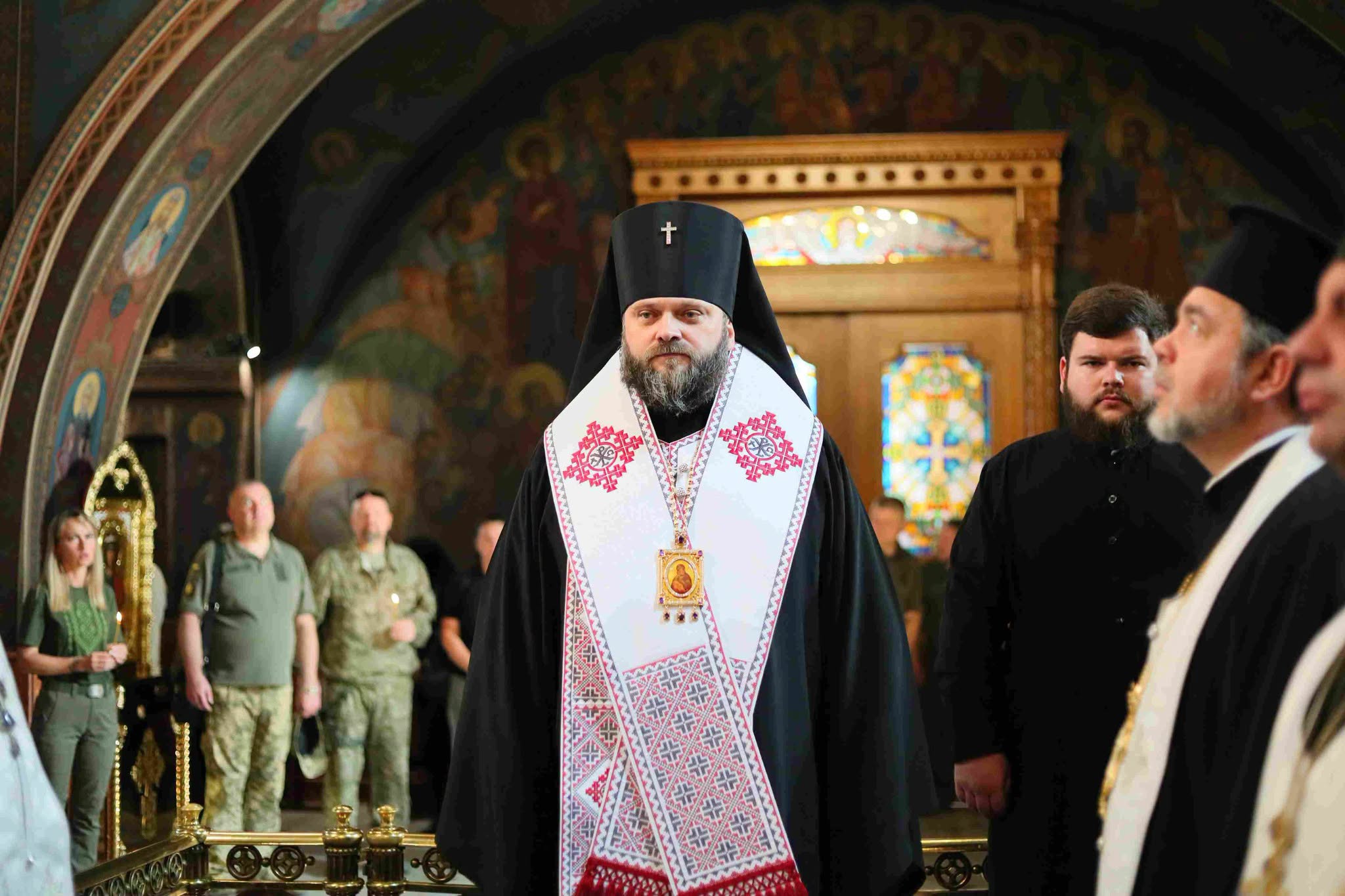 У вінницькому кафедральному соборі вшанували загиблих льотчиків та військовослужбовців Повітряних сил