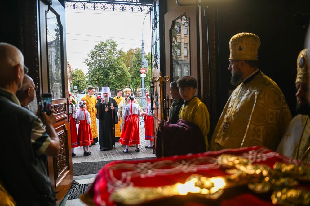 У Вінниці предстоятель Православної церкви України Епіфаній очолив урочисте богослужіння