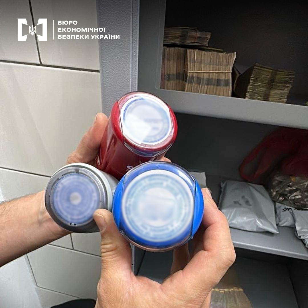 Вінницькі детективи БЕБ викрили податкову схему на виробництві м’ясної продукції