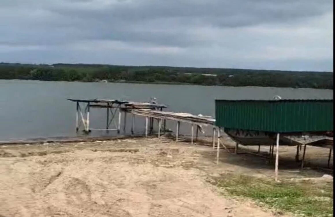 Південний Буг обмілів: Ладижин на Вінниччині вночі буде без води