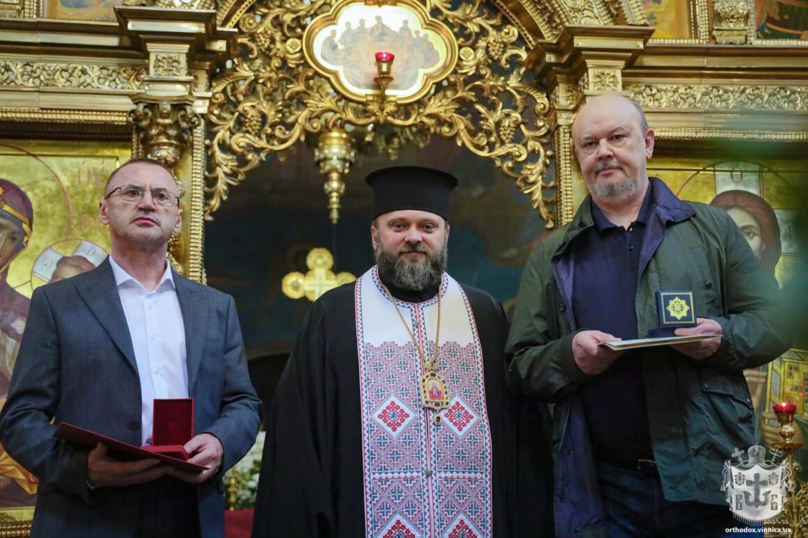 На День міста вінничанам вручили церковні нагороди