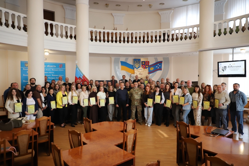 У Вінниці вручили сертифікати черговій групі курсу підготовки до нацспротиву