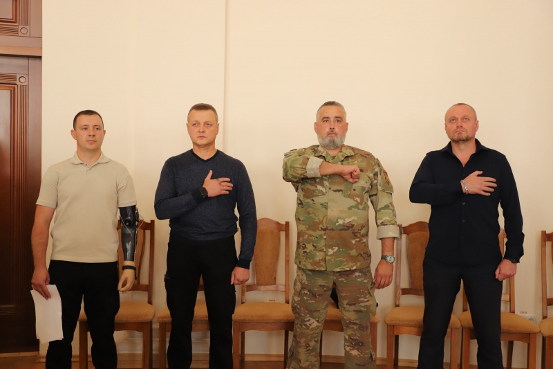 У Вінниці вручили сертифікати черговій групі курсу підготовки до нацспротиву