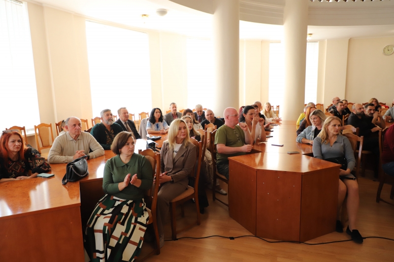 У Вінниці вручили сертифікати черговій групі курсу підготовки до нацспротиву