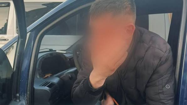 У селищі під Вінницею зупинили водія, який намагався втекти від патрульних. Відео
