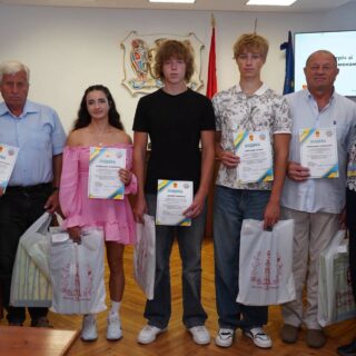 Відзначили спортсменок.