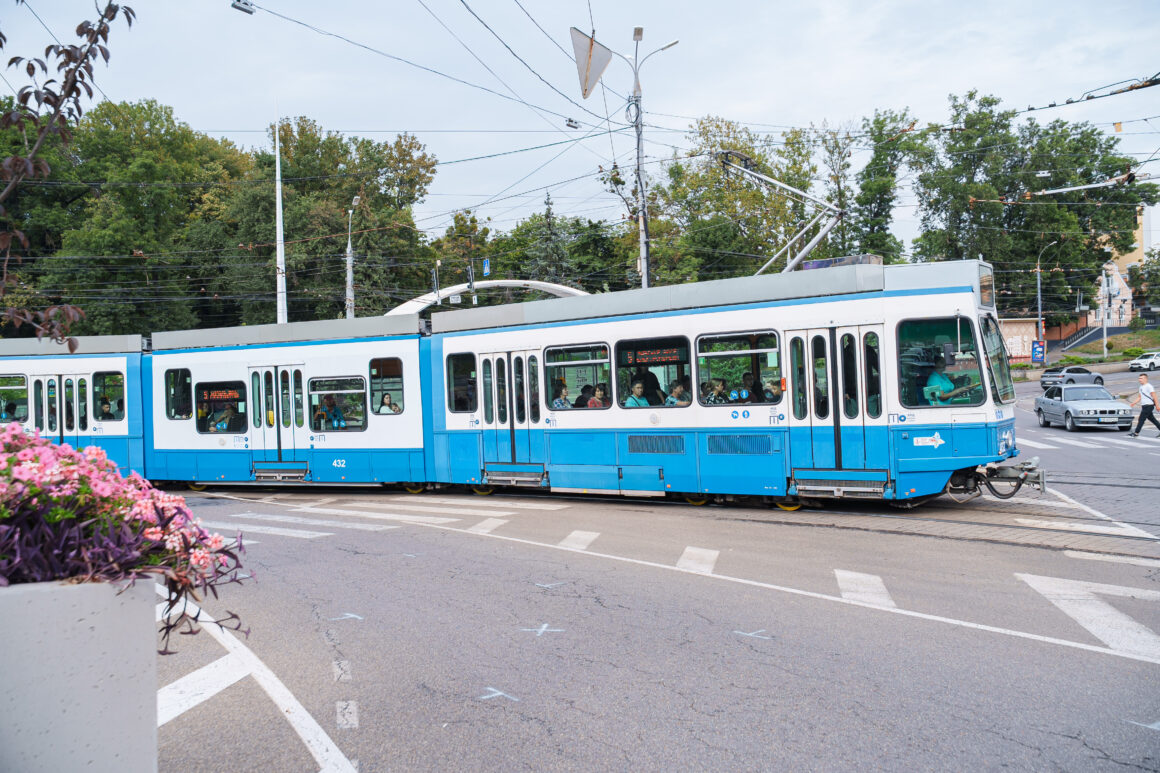 У Вінниці на маршруті №5 працює ще один трамвай Tram2000