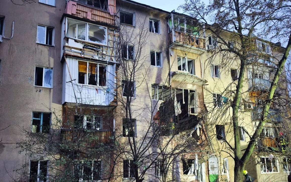 Росіяни вночі вдарили по Вінниці: є постраждалі