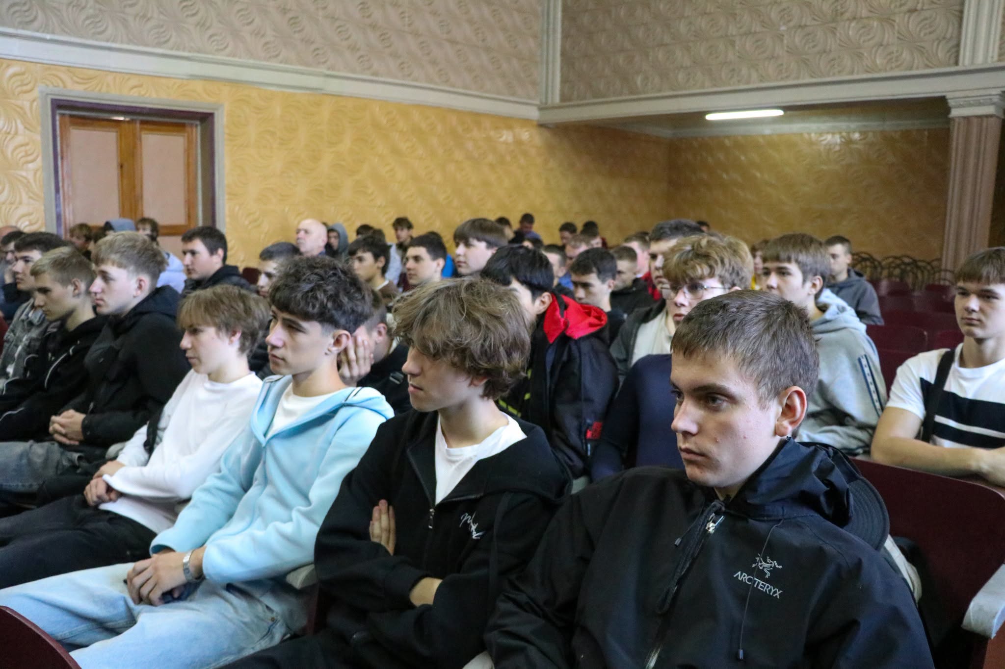 Вінницькі гвардійці провели «Урок мужності» для молоді