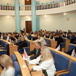 Голосування.