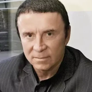 Кашпіровський.