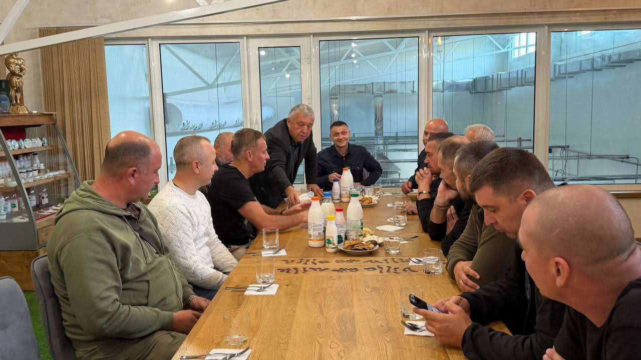Бізнес з Вінниччини працює та допомагає війську
