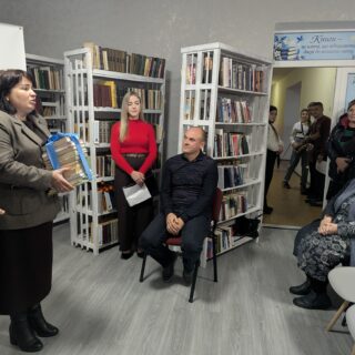 Мухівці.