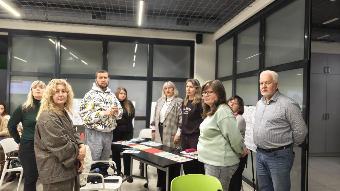 Вінницьких голів правлінь ОСББ навчали залучати грантові кошти для розвитку будинків