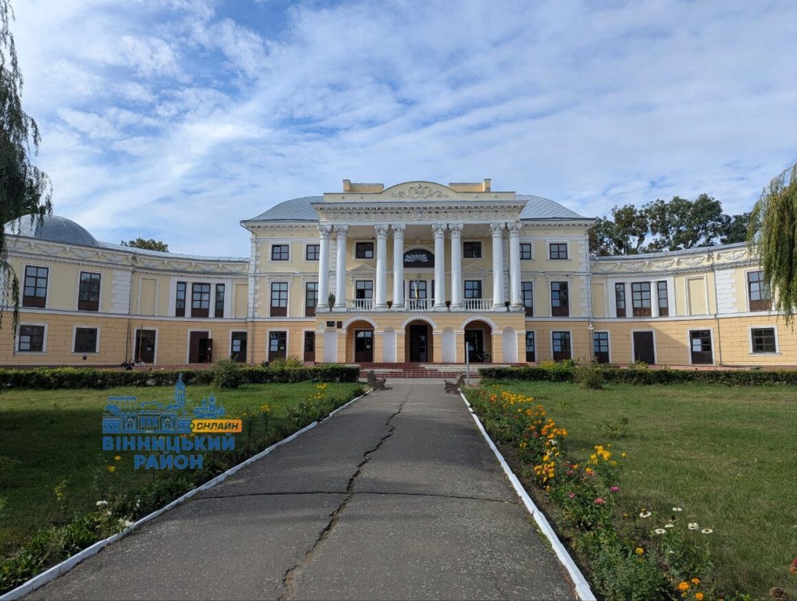На Вінниччині діє палац, який мав демонструвати статус власників