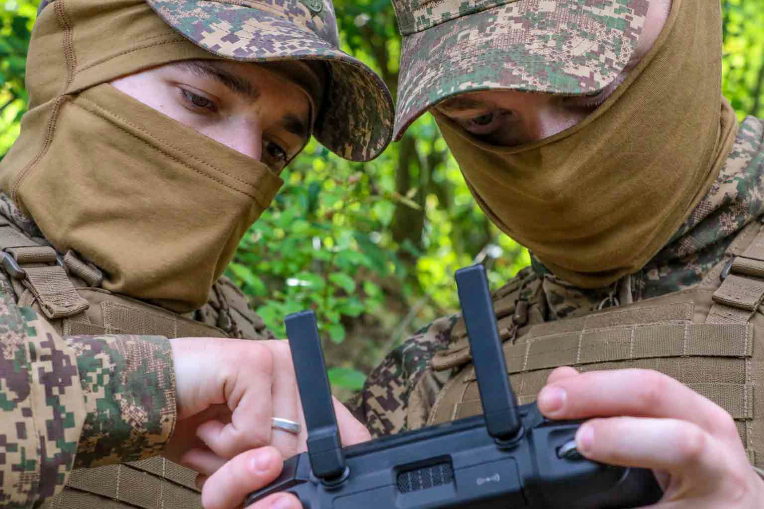 Оператори РУБАК вінницького полку Нацгвардії навчали дроноводів