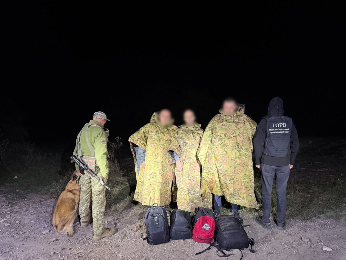 Донеччани в антителовізорних плащах намагалися перейти кордон на Вінниччині
